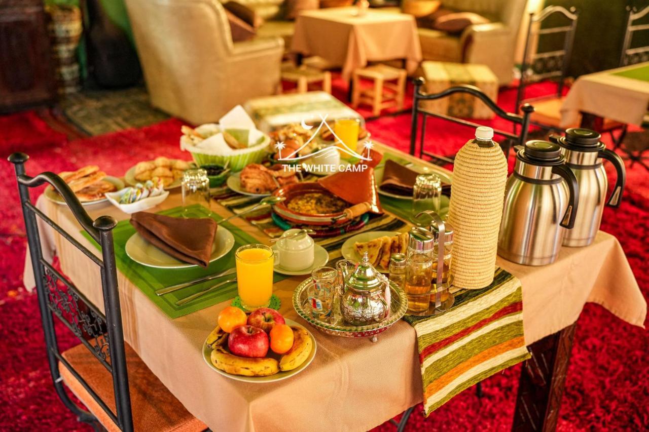 The White Camp - Your Merzouga Luxury Desert Camp & Erg Chebbi Dunes Camel Riding Exteriör bild