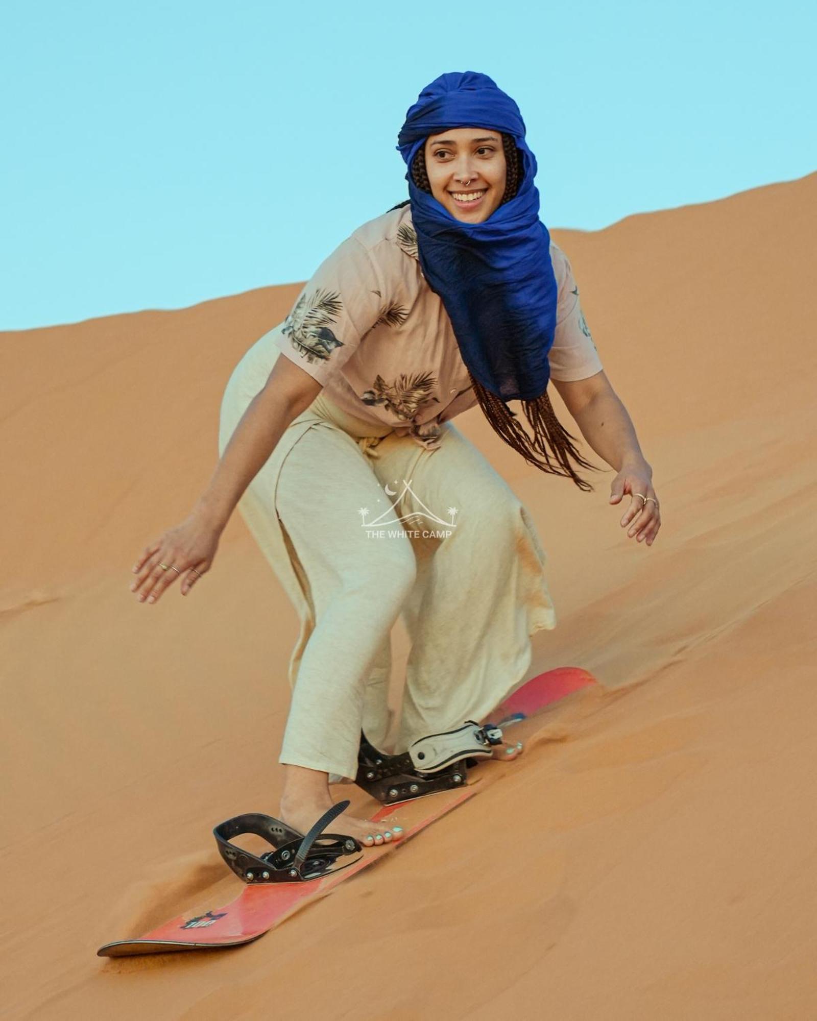 The White Camp - Your Merzouga Luxury Desert Camp & Erg Chebbi Dunes Camel Riding Exteriör bild